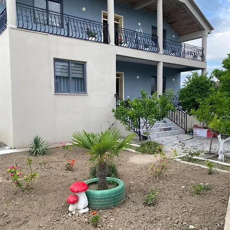 The Hideaway Gasthuis Bahçallëk