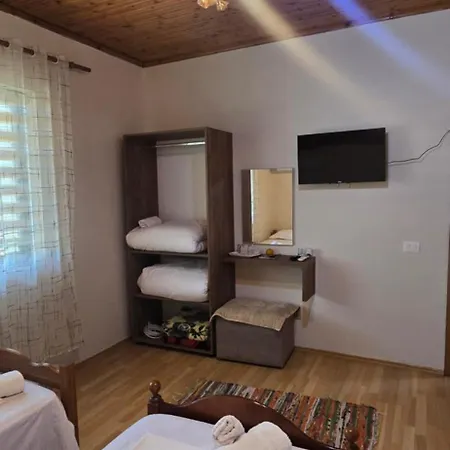 Konukevi The Hideaway Bahçallëk